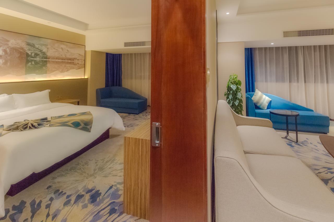 Manhatton Hotel Guilin North Railway Station 외부 사진