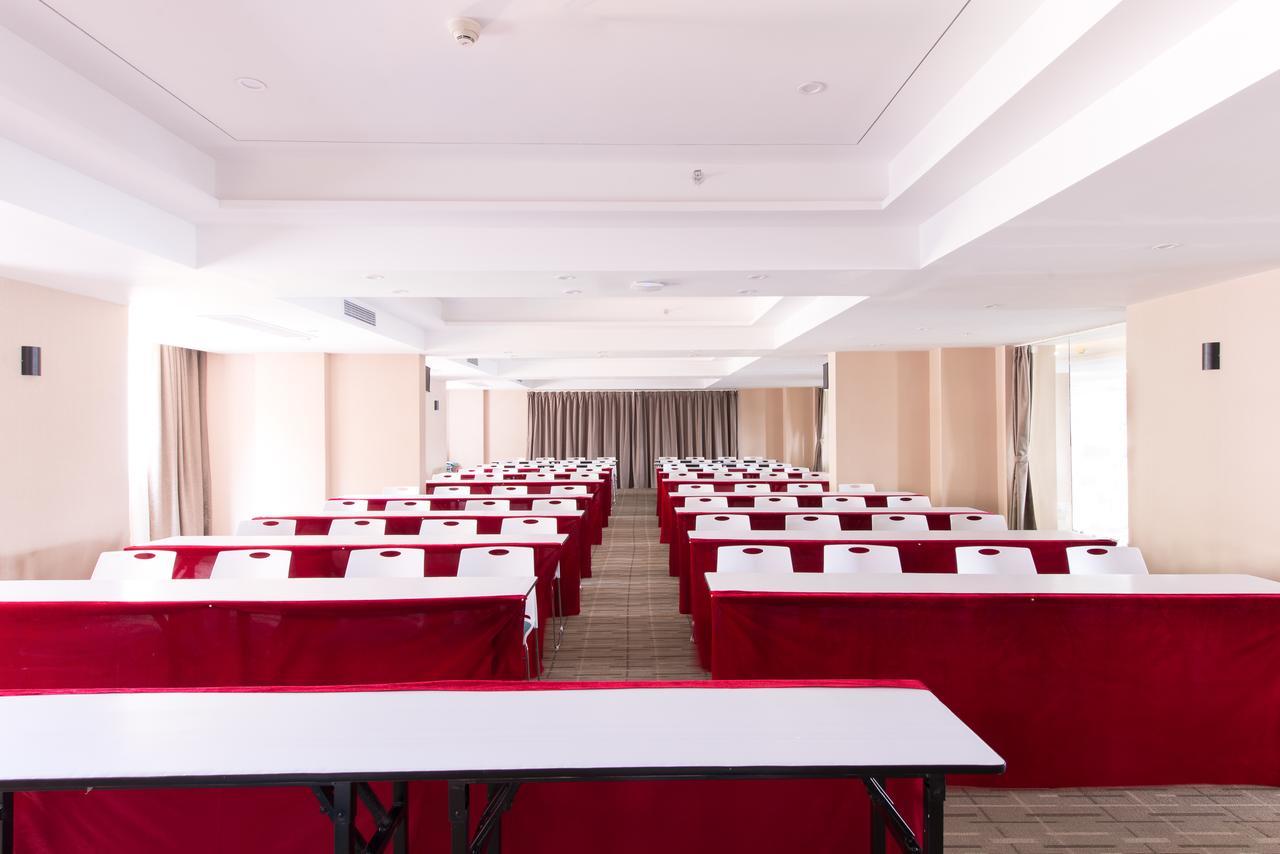 Manhatton Hotel Guilin North Railway Station 외부 사진